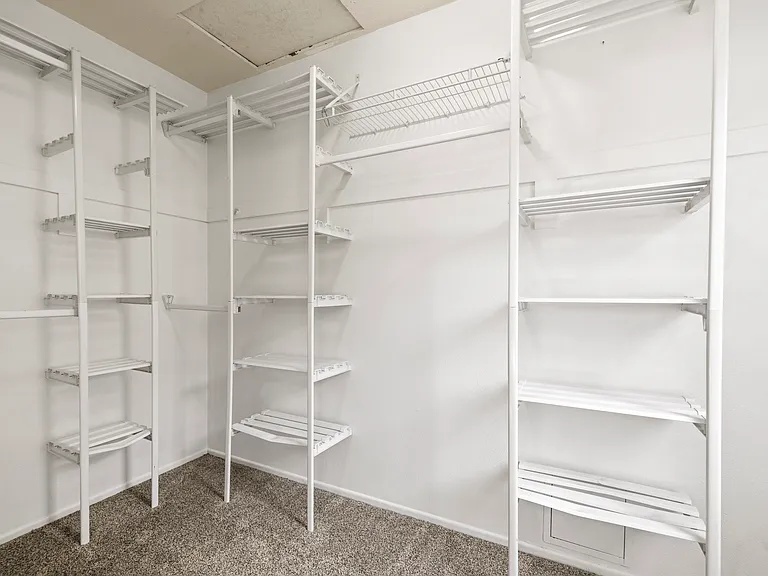 Main Bedroom Closet