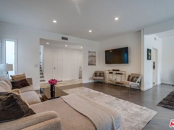 4th image of 831 Westbourne Dr