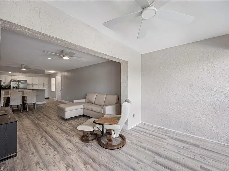 228 Fox Glen Dr #3310 — Photo 13