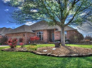 4553 S Warren Ave, Springfield, MO 65810