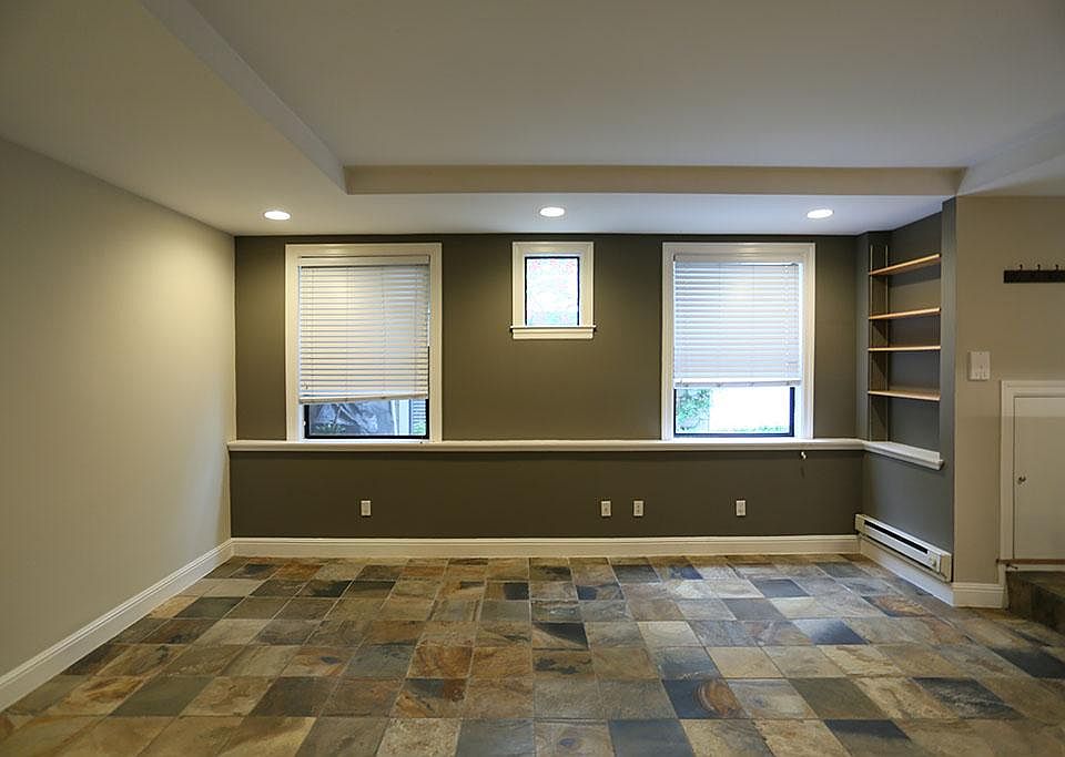 1st image of 2748 Gough St #3