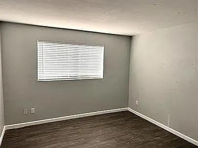 2741 W Tuckey Ln #4 — Photo 5