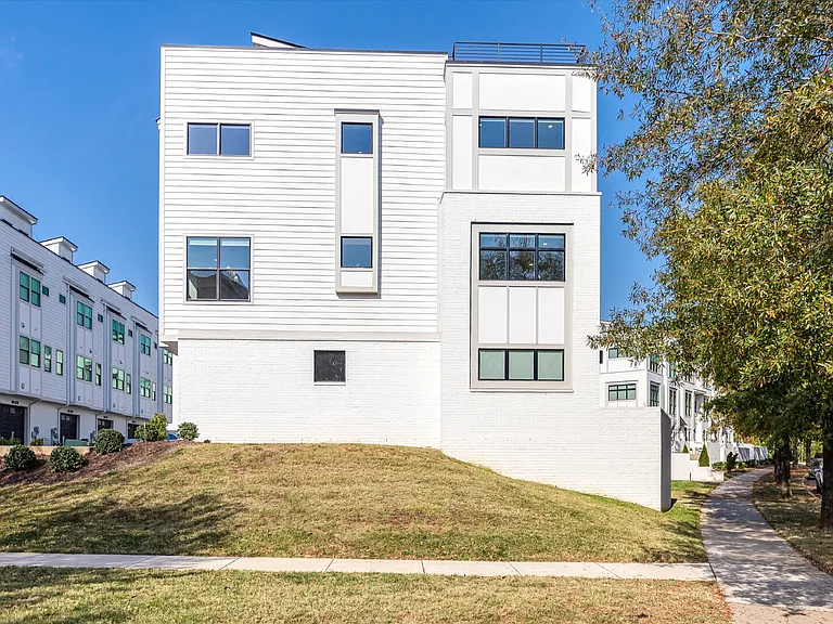 2319 Wesley Village Rd — Photo 37