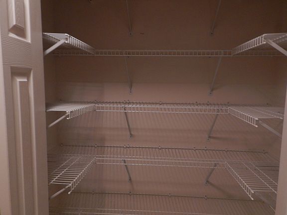 5th image of 13070 Clearbrook Ct