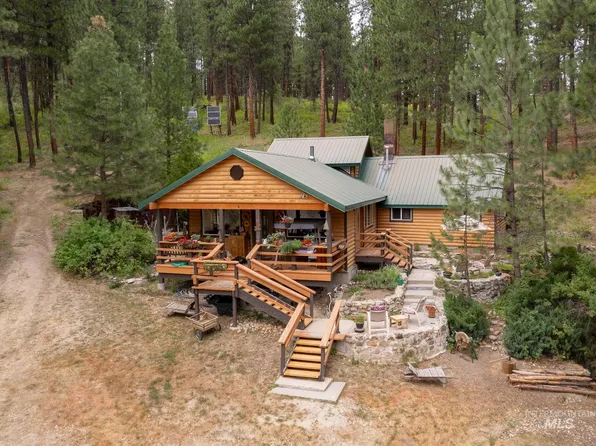 100 Ford Ln, Idaho City, ID 83631