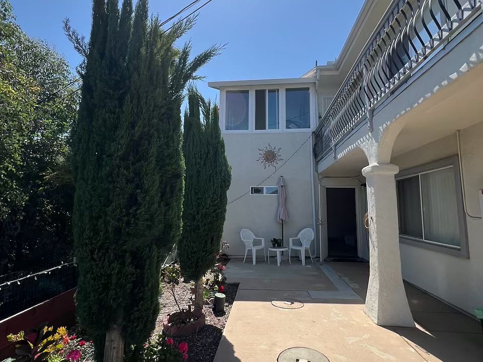 1st image of 10205 Stonehurst Dr