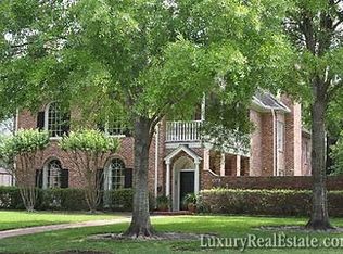 1079 Rocky River Rd, Houston, TX 77056