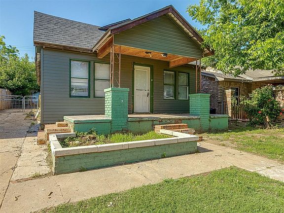 3rd image of 1426 SW 28th St