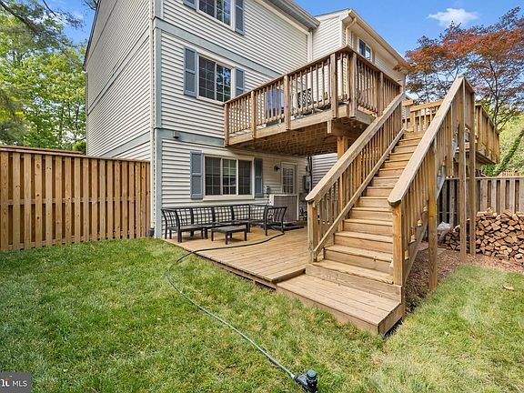 3rd image of 1577 Bennington Woods Ct