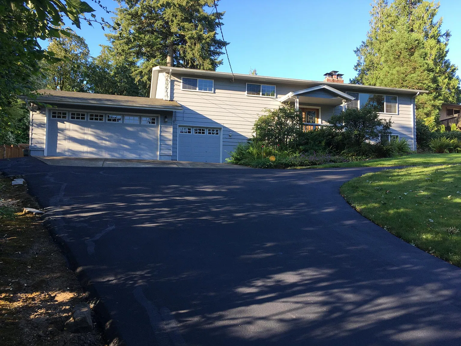 4 bed, 2772 sqft, $2,850 — Photo 2
