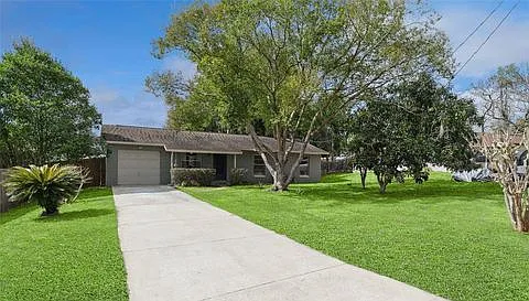 3 bed, 1000 sqft, $1,999 — Photo 3