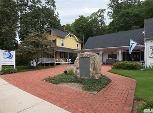 271 Main St, Cold Spring Harbor, NY 11724