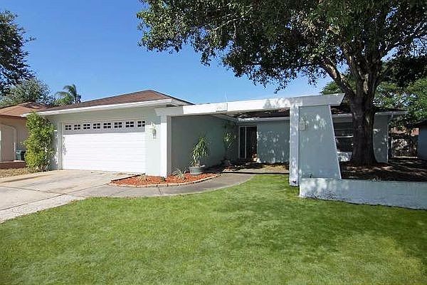 1st image of 2603 Surrey Dr