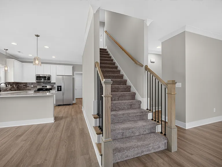 104 Thornberry Rd — Photo 11
