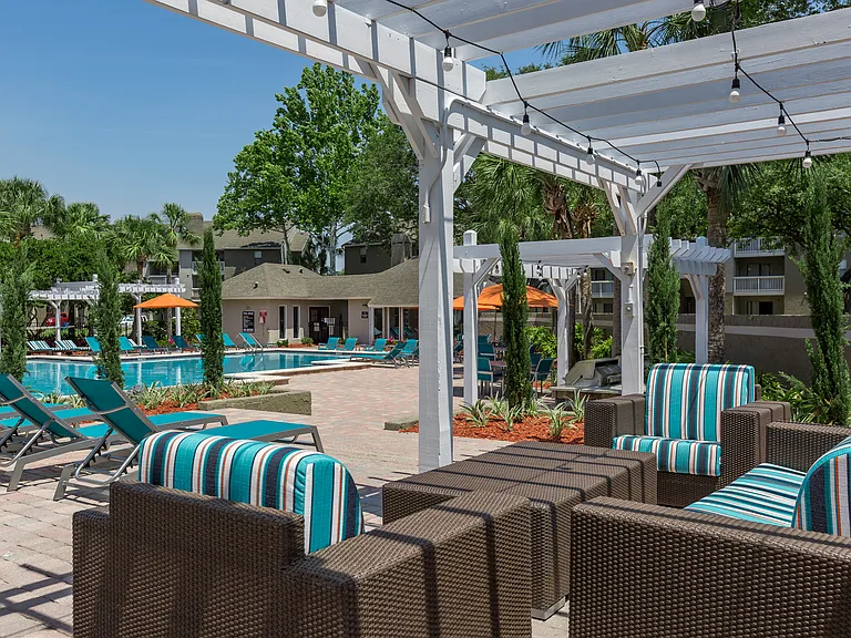Palms at Beacon Pointe — Photo 13