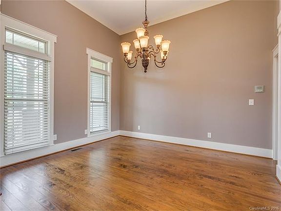4th image of 110 Kendallwood Dr