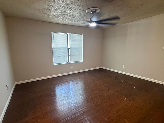 2nd image of 712 Colorado Rd #3