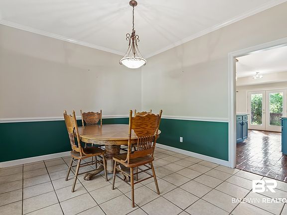4th image of 104 Hope Dr