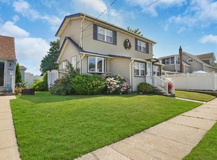 153 Westend Ave, Freeport, NY 11520