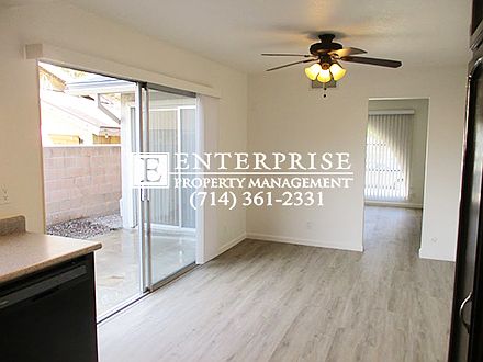 3rd image of 184 S Los Mesquites St