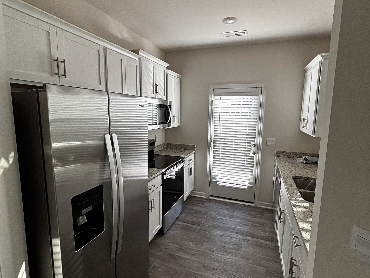 2 bed, 2.5 bath, 1416 sqft, $1,850 — Photo 4