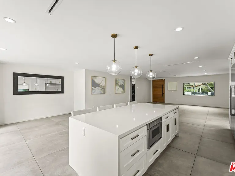 6459 Colgate Ave — Photo 9