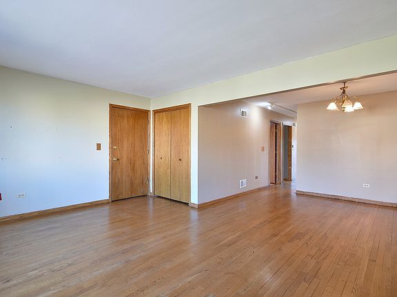 3rd image of 8241 W Grand Ave