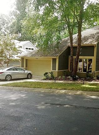 3rd image of 9514 Glenwater Dr