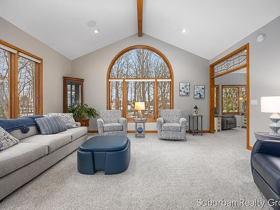 4th image of 1634 Laramy Ln