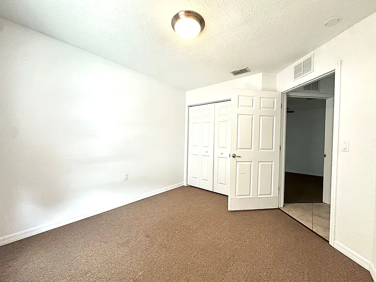 1121 Dr Martin Luther King Jr St S — Photo 8