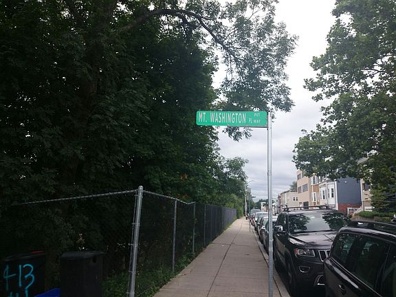 2nd image of 1 Mount Washington Pl #2