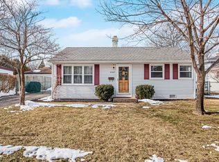 2307 Bluebird Ln, Rolling Meadows, IL 60008