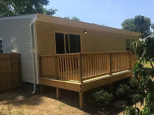 1122 Gatling Dr, Hampton, VA 23666
