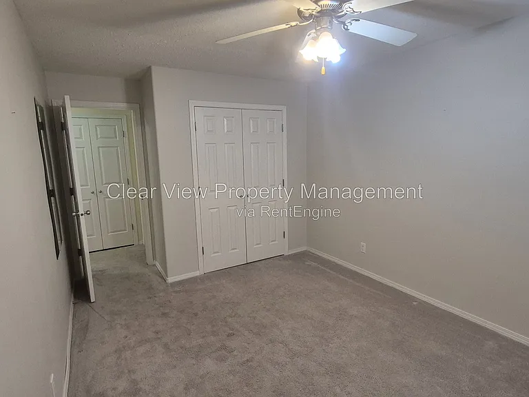 23 Chilcotin Ln W #212 — Photo 8