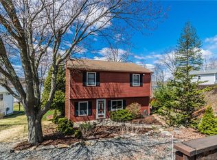 14 Aborn Private Rd, Ellington, CT 06029