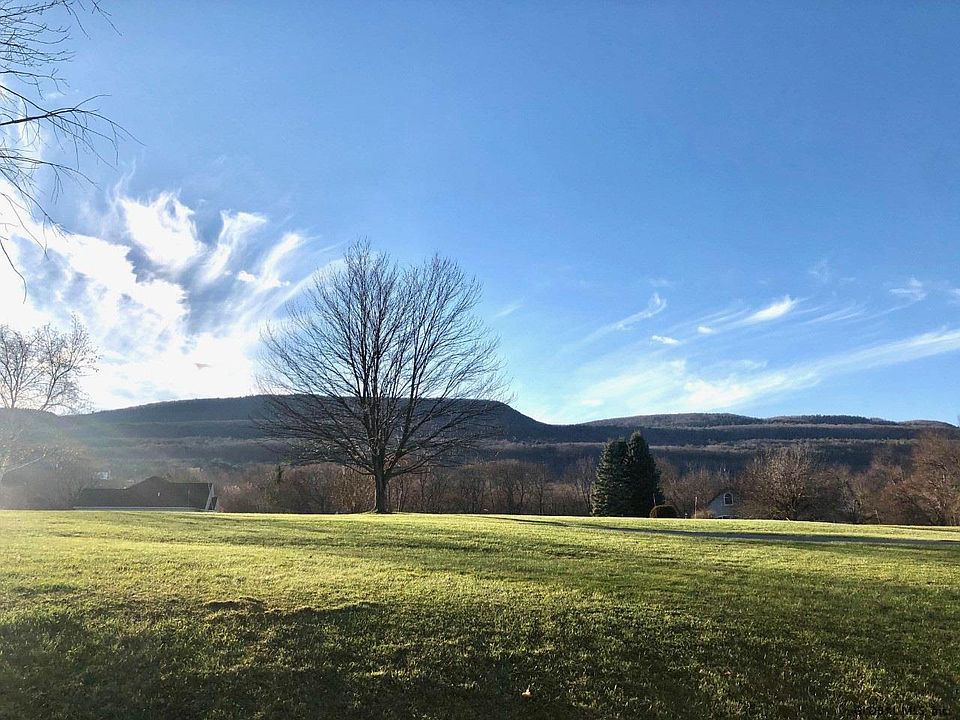 2nd image of 21 Mountain View Estates Rd