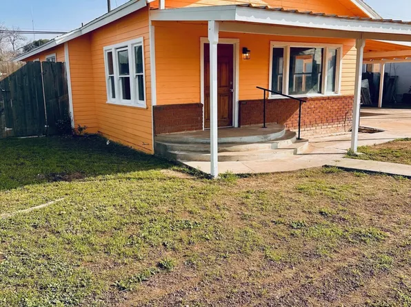 366 N Palm Street, Woodlake, CA 93286