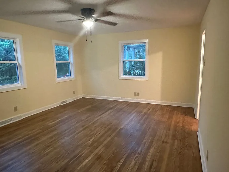 2806 Nation Ave — Photo 4