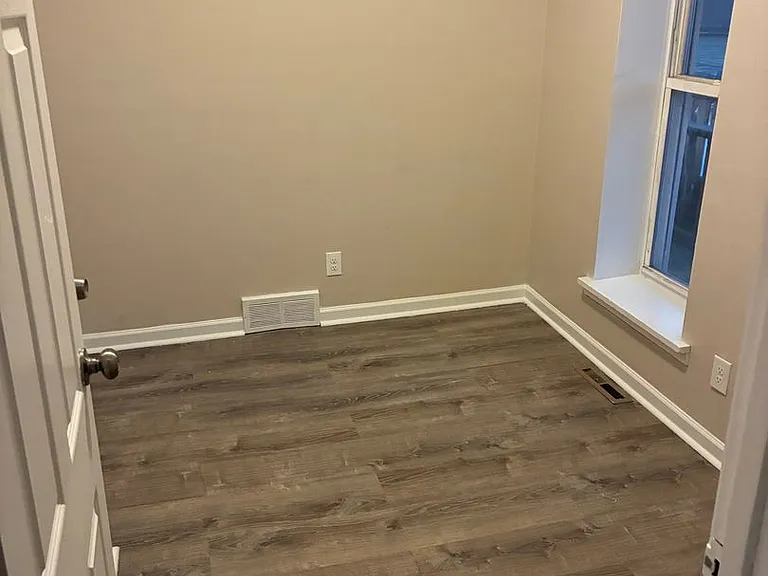 310 Hampshire St #16 — Photo 5