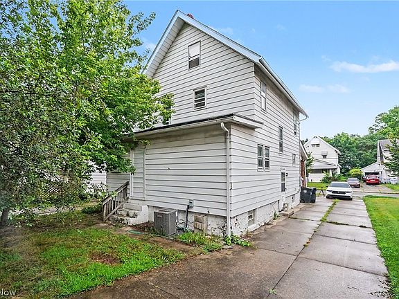 2nd image of 456 Delmar Ave