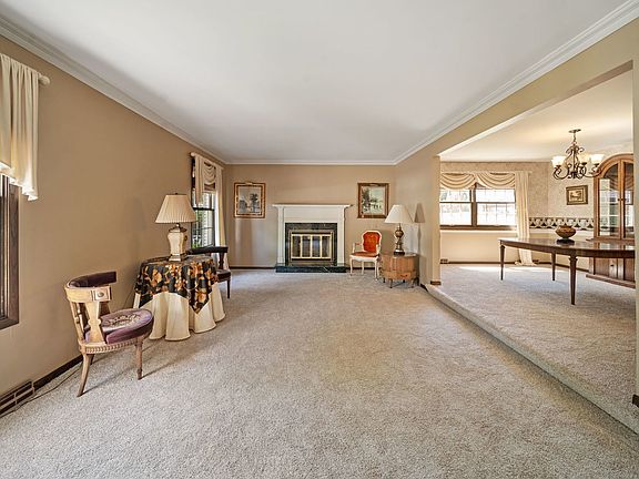 5th image of 6244 W 129th Pl