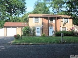 173 Crystal Brook Hollow Rd, Pt Jefferson Station, NY 11776