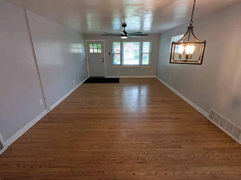9035 Bessemer Ave — Photo 9