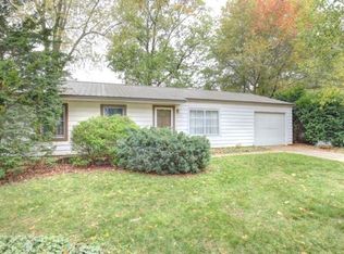 1111 Holiday Dr, Champaign, IL 61821