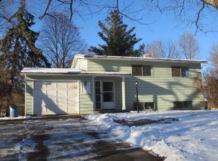 6 Birchwood Ct, Montgomery, IL