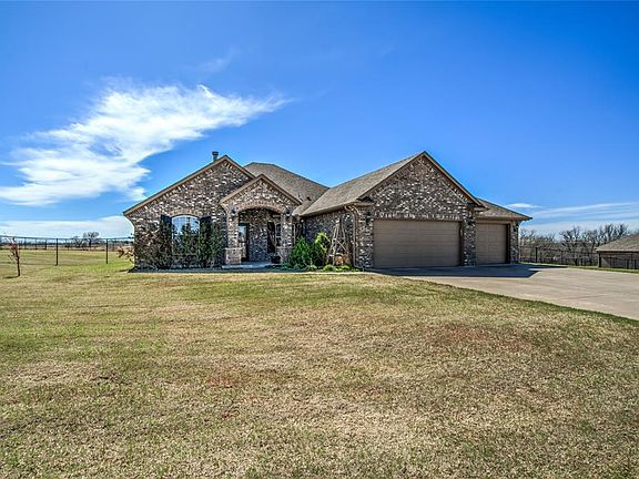 4th image of 2107 E Sooner Rd