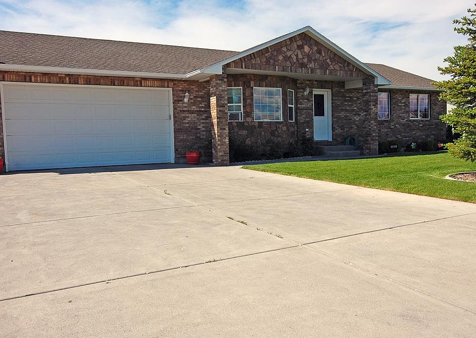 1st image of 1435 N Crimson Dr