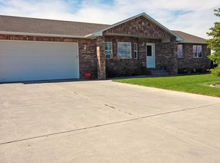 1435 N Crimson Dr, Idaho Falls, ID 83401