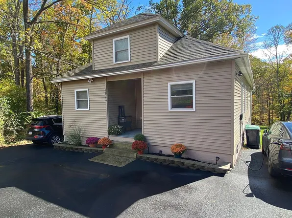 2944 Nuangola Rd, Mountain Top, PA 18707