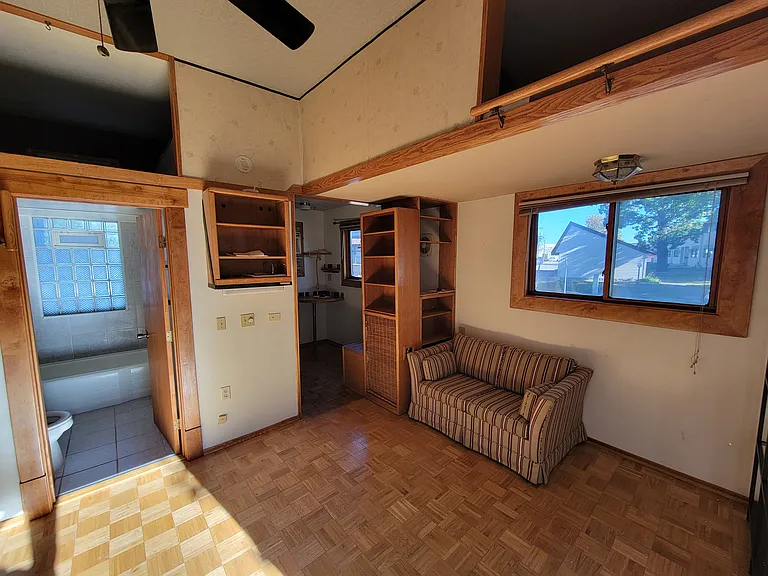 898 Raymond Ave #1 — Photo 2